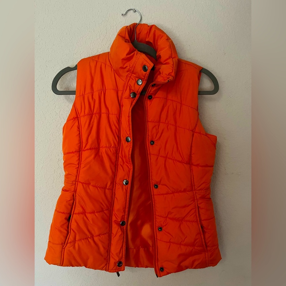 New York & Company Puffer Vest